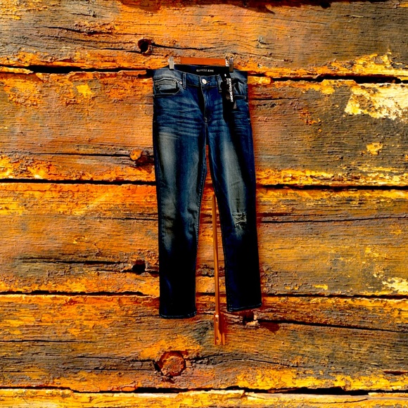 Express Label - Picture 1 of 3